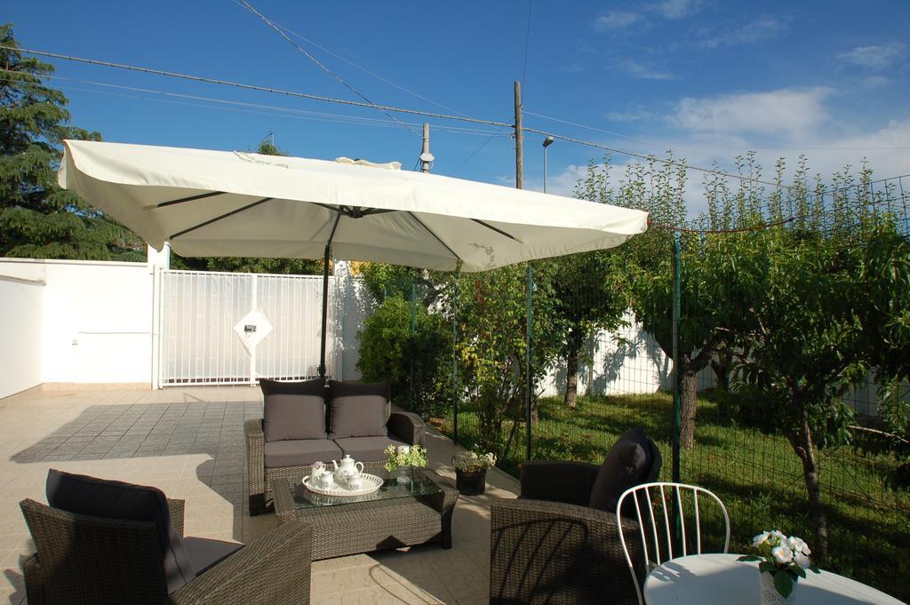 Giardino Dei Frutti Bed & Breakfast Bari Eksteriør bilde