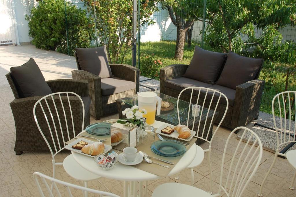 Giardino Dei Frutti Bed & Breakfast Bari Eksteriør bilde